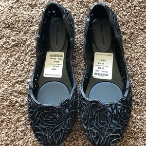 Black ADULT jelly shoes